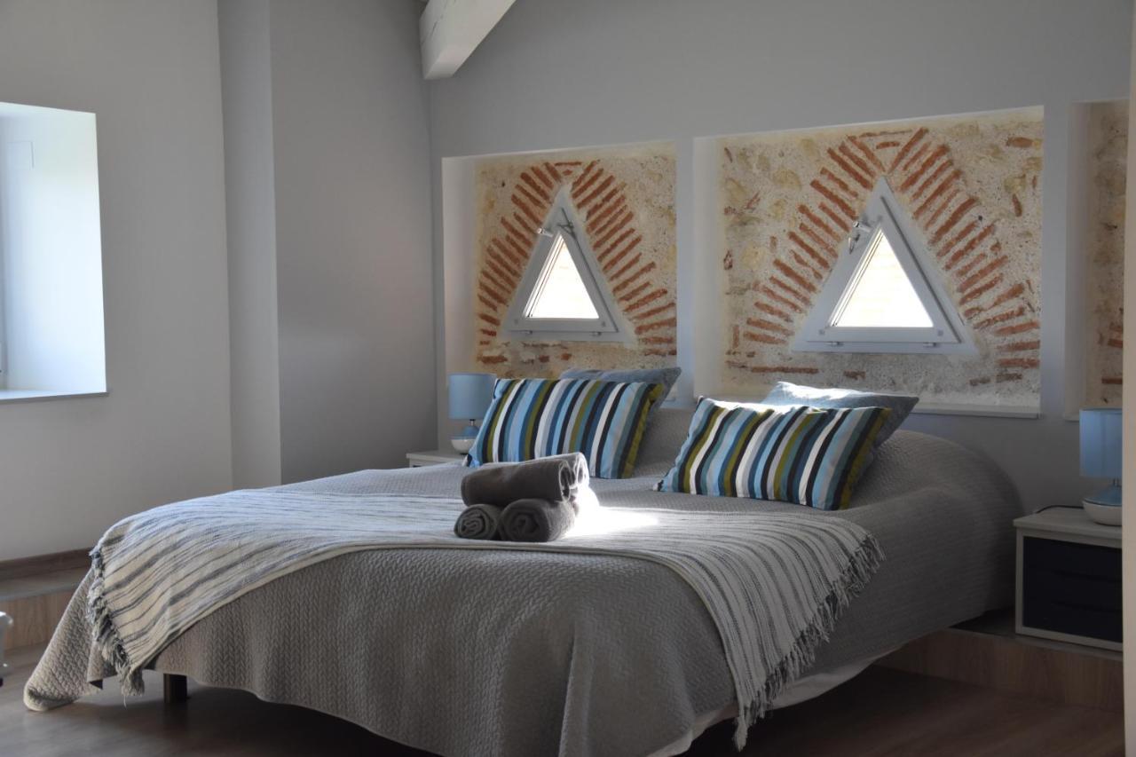 Domaine De Calbiac Bed & Breakfast Dolmayrac Екстериор снимка